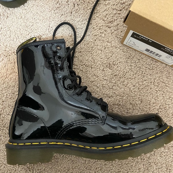 Dr.Martens 11821011 AirWair Black Patent Lamper Combat Boots US size 9 - Picture 16 of 16